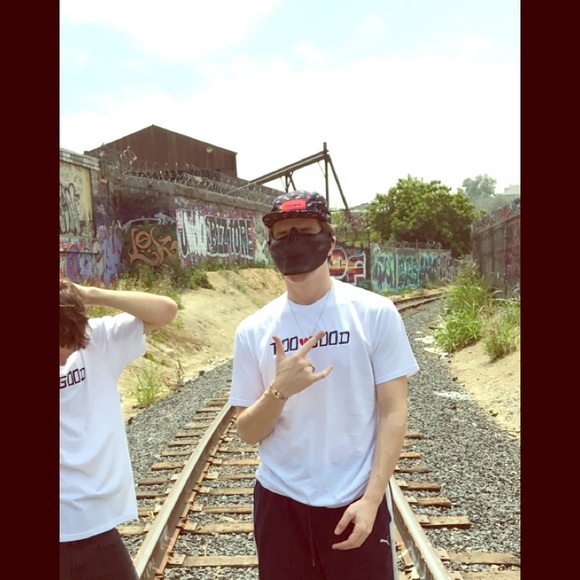 Meet your Posher, Joey - Picture 1 of 1